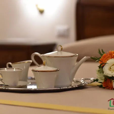 Dimora Conte Di Ruvo 4* Neapel