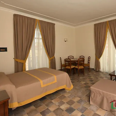 Frühstückspension Dimora Conte Di Ruvo 4*