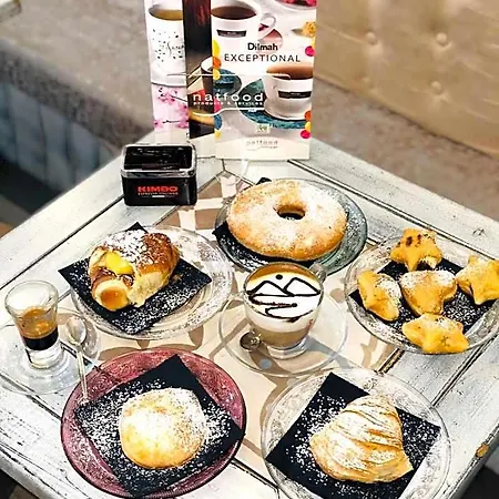 B&B Dimora Conte Di Ruvo 나폴리