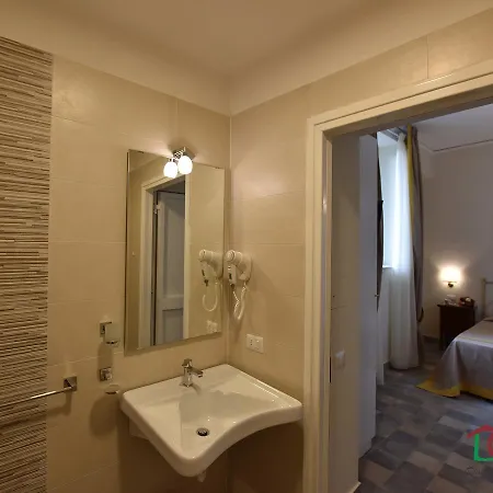 Dimora Conte Di Ruvo Bed & Breakfast