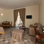 Dimora Conte Di Ruvo 4* 나폴리
